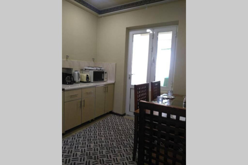 City Centre Hamza 1 Min Metro 2 Bed Apartment. New タシュケント エクステリア 写真